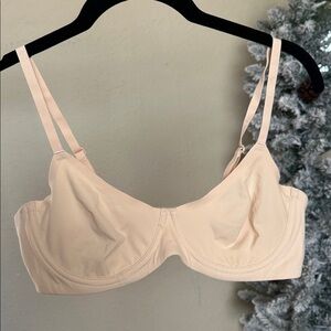 SKIMS FITS EVERYBODY UNLINED DEMI BRA STYLE: BR-UWR-2293‎ COLOR SAND SIZE 38B